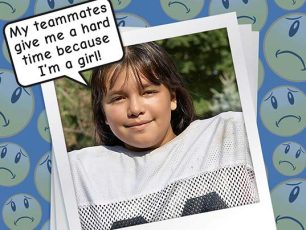 I’M THE ONLY GIRL ON THE FOOTBALL TEAM!!